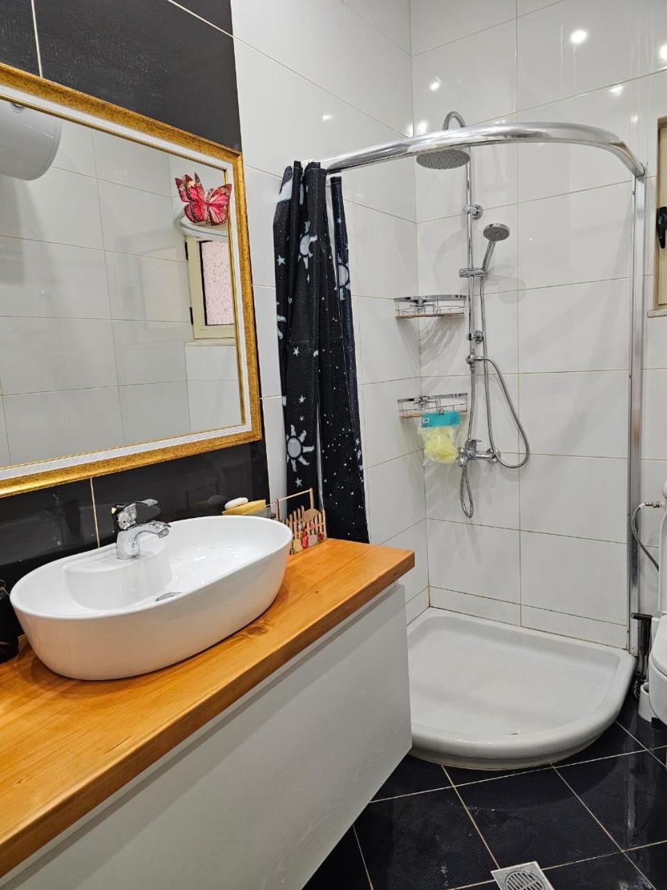 Seaside Jon Saranda Apartment Ngoại thất bức ảnh