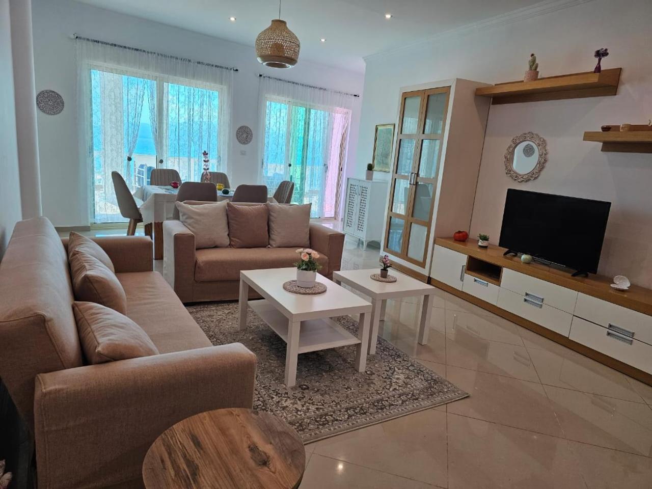 Seaside Jon Saranda Apartment Ngoại thất bức ảnh